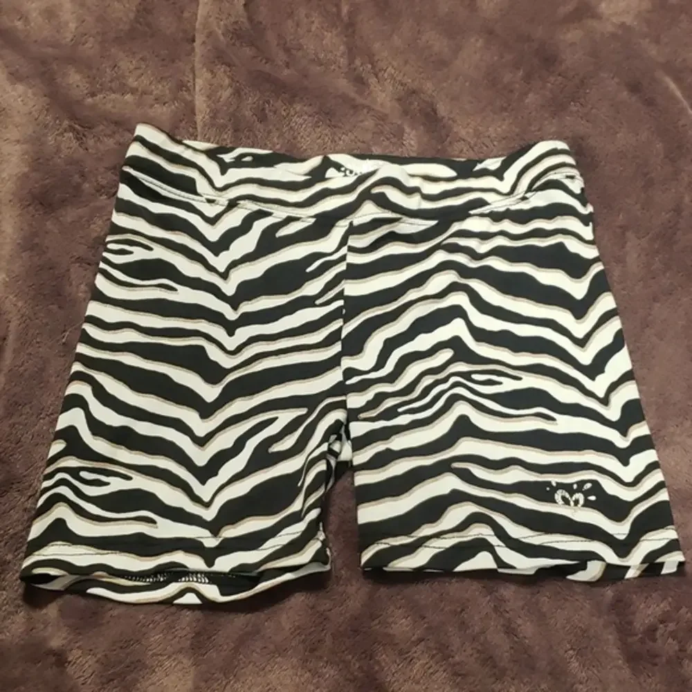 Justice brand girls shorts‎